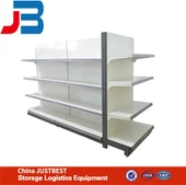 Prestatges grans de supermercat amb sivella